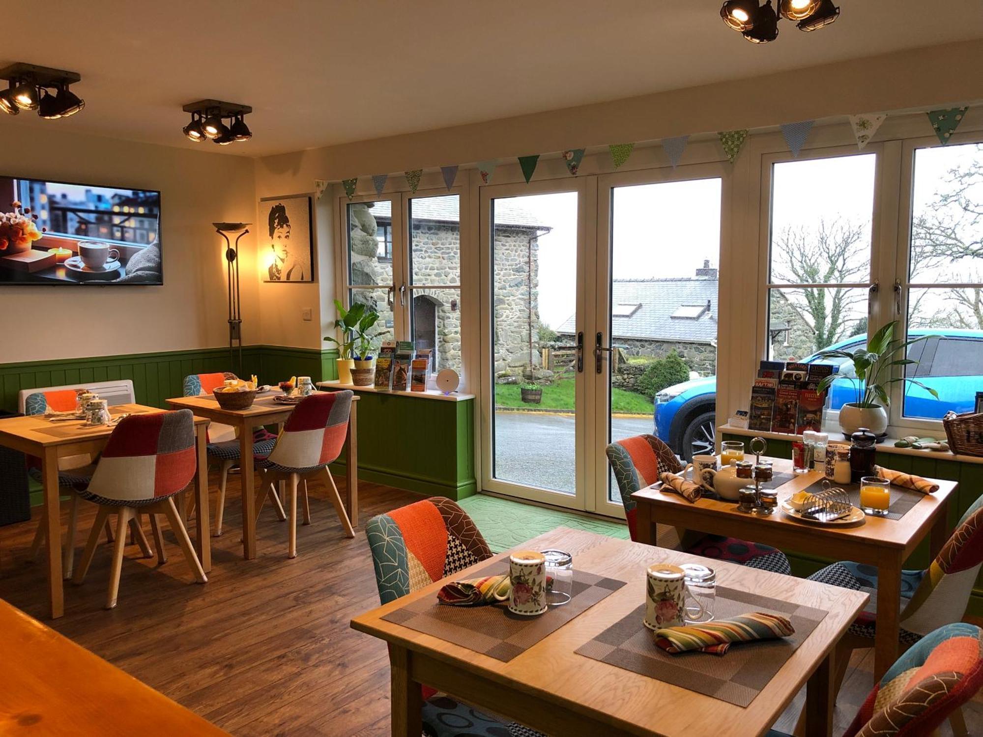 The Old Farmhouse B&B Dyffryn Ardudwy Экстерьер фото
